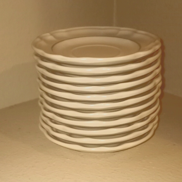 VTG- Pfaltzgraff Silver Heirloom 11 Saucers - Picture 3 of 10